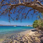 Stunning In Barbat With Wifi Barbat na Rabu