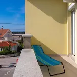 Apartment Stunning In Barbat With Wifi *